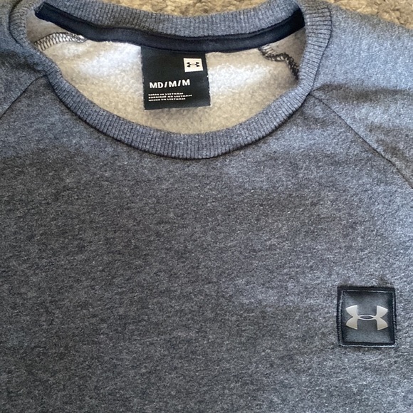 Gray Under Armour sweater - Picture 2 of 3